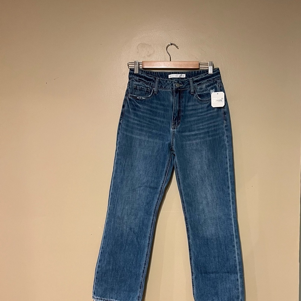 Altar'd State Womens Size 26 Medium Wash Straight Leg Slight Distressing NWT